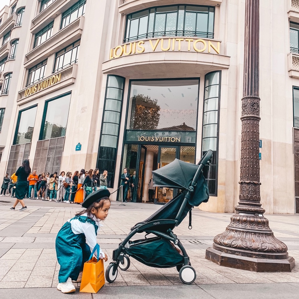 Meet your Posher, Eloli